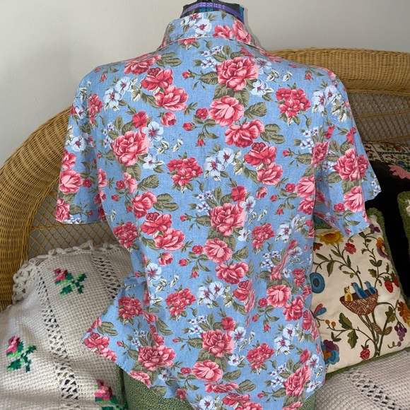 Rose print button down - Picture 4 of 7